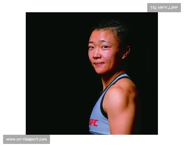 石铭UFC首秀告负，不敌巴西选手布拉西尔