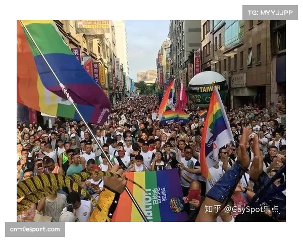 通讯：王牌队夺冠游行背后的故事——更衣室的坚持与城市的骄傲