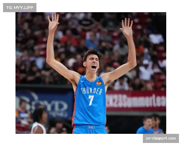 霍姆格伦谈防守心得：增重带来的对抗提升与保持敏捷性的平衡